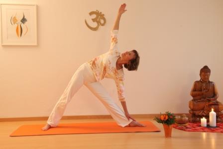 Yoga Trikonasana